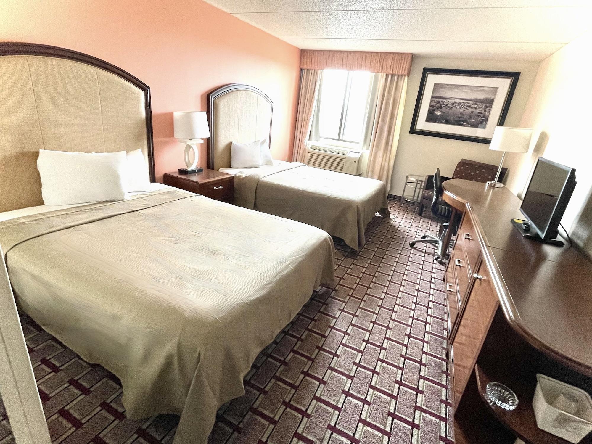 Fairbridge Hotel Cleveland East Wickliffe Bagian luar foto