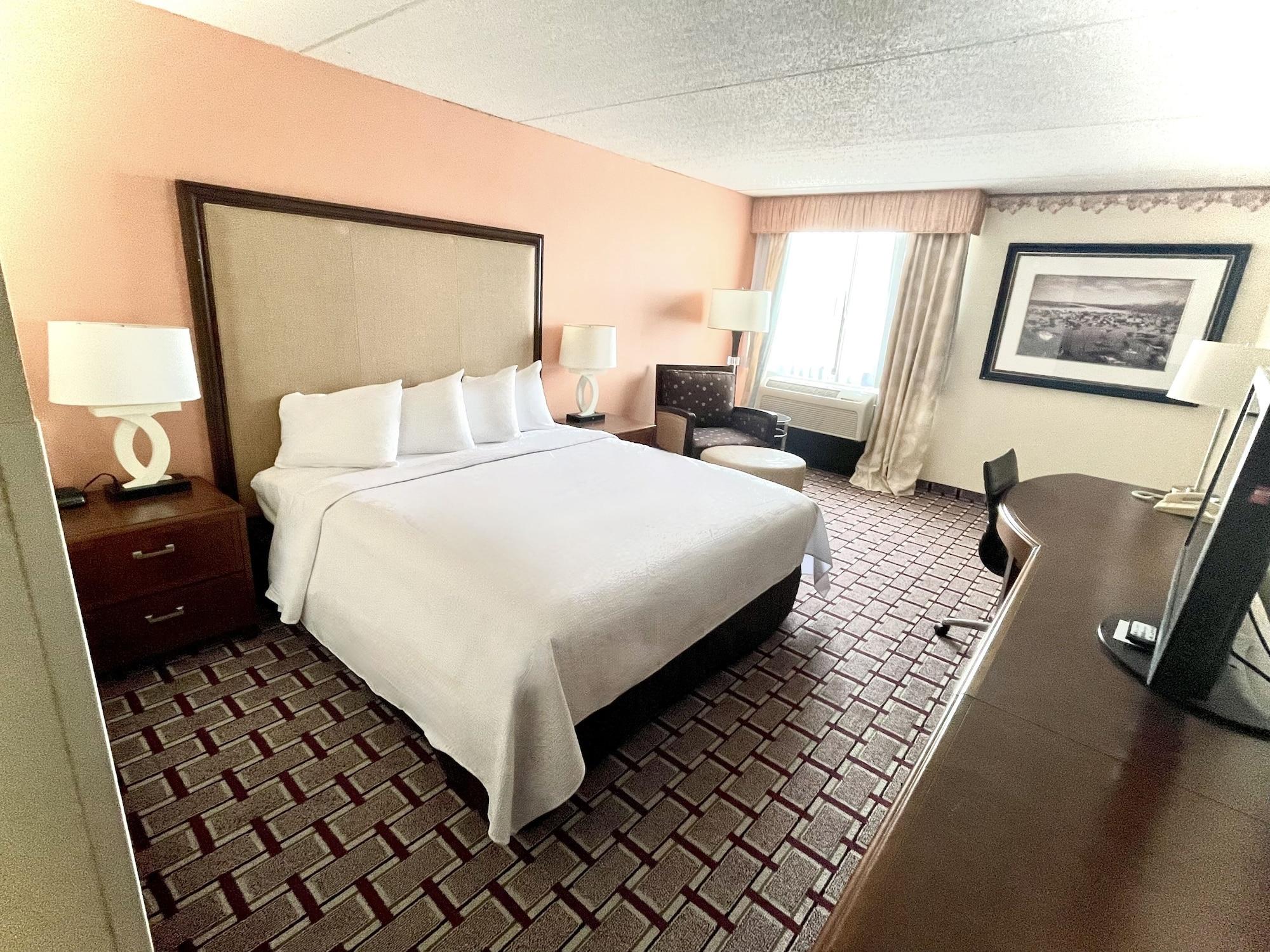 Fairbridge Hotel Cleveland East Wickliffe Bagian luar foto