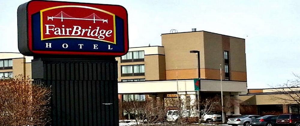 Fairbridge Hotel Cleveland East Wickliffe Bagian luar foto