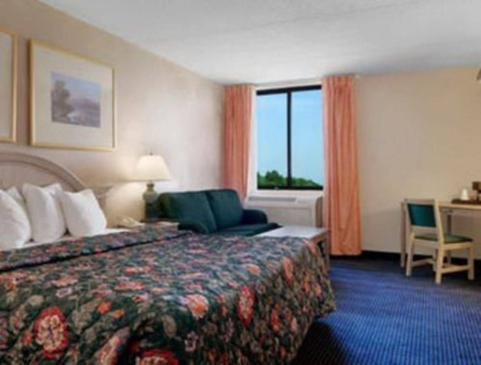 Fairbridge Hotel Cleveland East Wickliffe Bagian luar foto