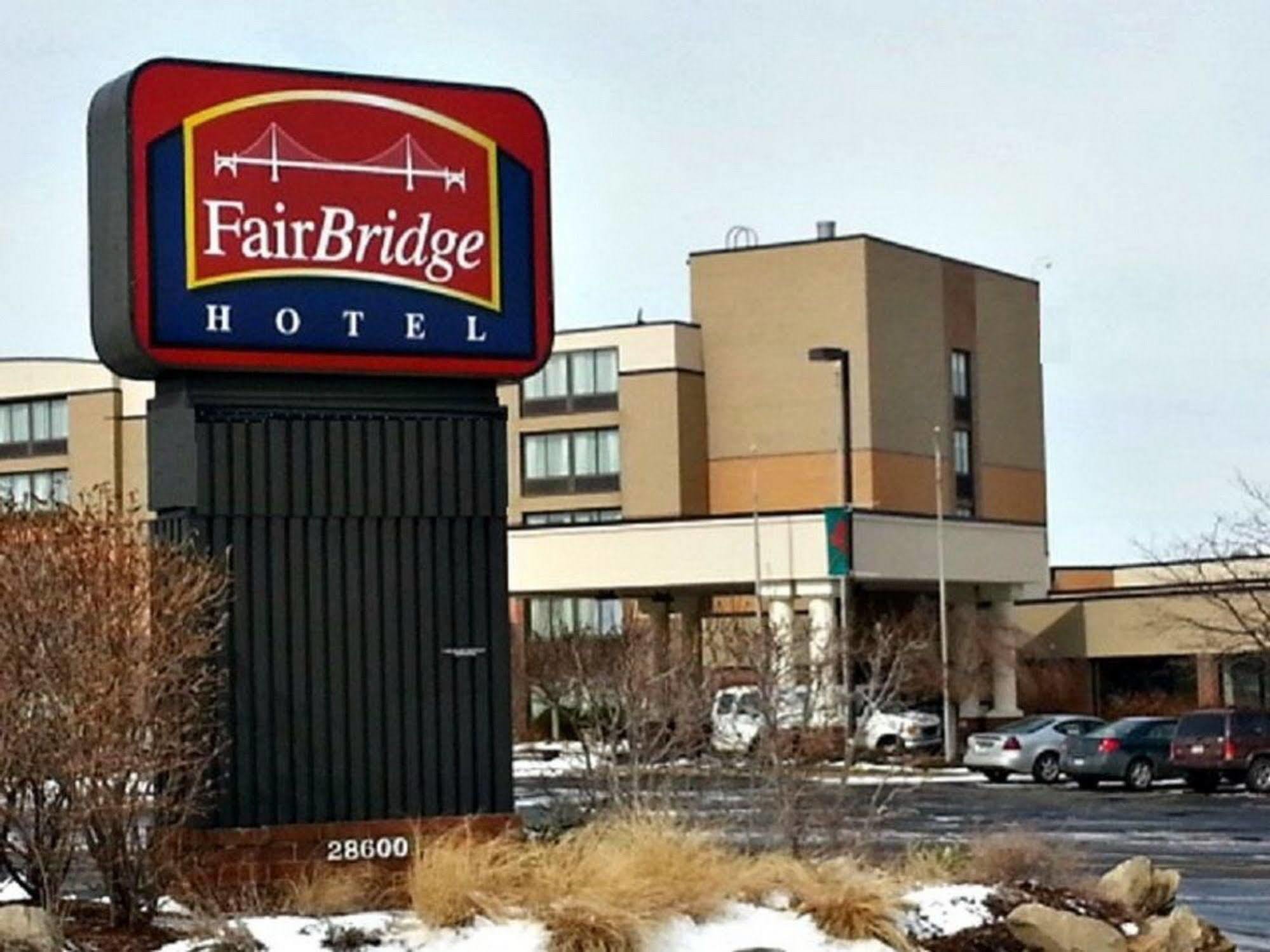 Fairbridge Hotel Cleveland East Wickliffe Bagian luar foto