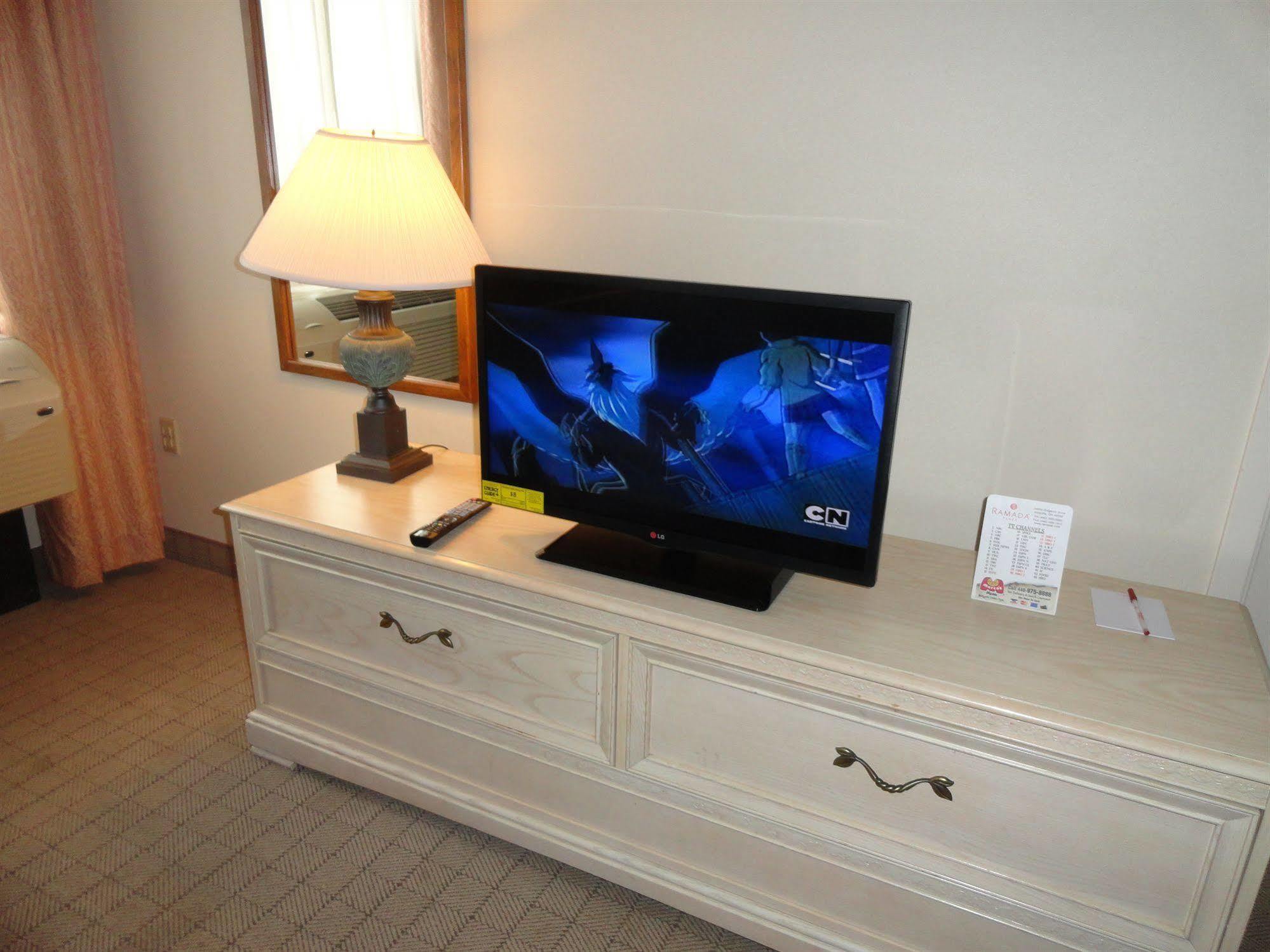 Fairbridge Hotel Cleveland East Wickliffe Bagian luar foto
