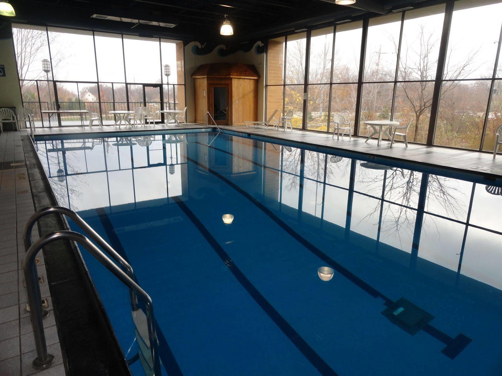 Fairbridge Hotel Cleveland East Wickliffe Bagian luar foto